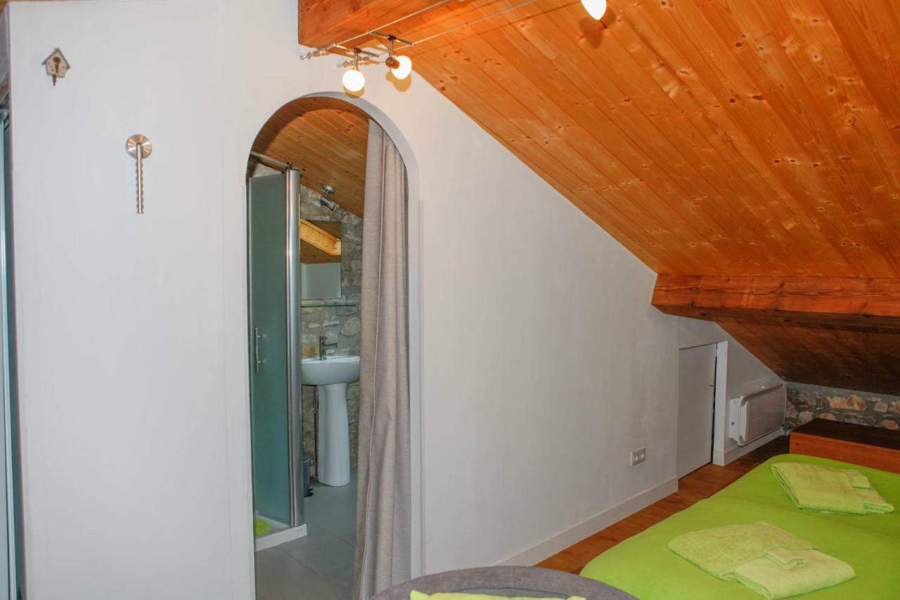 مبيت وإفطار Puivert Moulin D'Entre Les Roches المظهر الخارجي الصورة